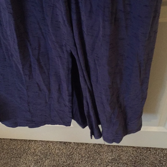 Anthropologie maxi dress with cute detailing! - Picture 3 of 8